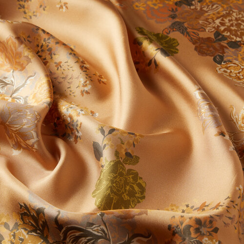  Gold Waterside Garden Panel Pattern Twill Silk Scarf