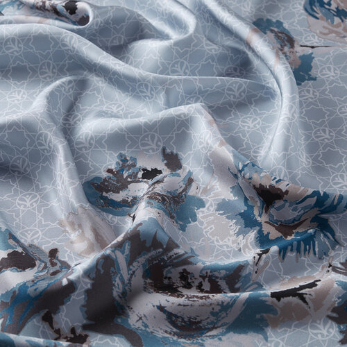 ايشارب حرير تويل تصميم ورود لون أزرق فاتح