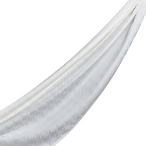 ipekevi - شال قطن وحرير تصميم هندسي لون أبيض