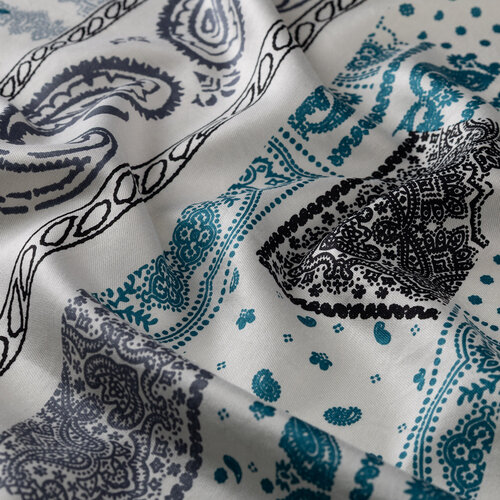 Beyaz Patchwork Desenli İpek Şal