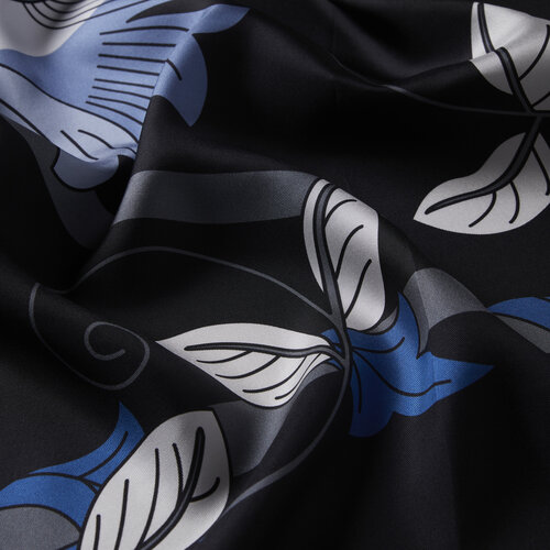 Black Blue Ivy Flower Twill Silk Scarf