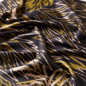 Black Green Retro Zigzag Twill Silk Scarf - Thumbnail