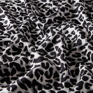 Black Leopard Print Silk Twill Scarf - Thumbnail