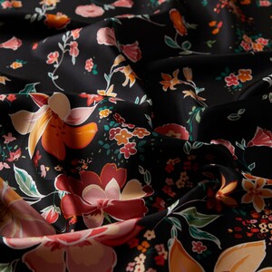 Black Mirabilis Twill Silk Scarf - Thumbnail