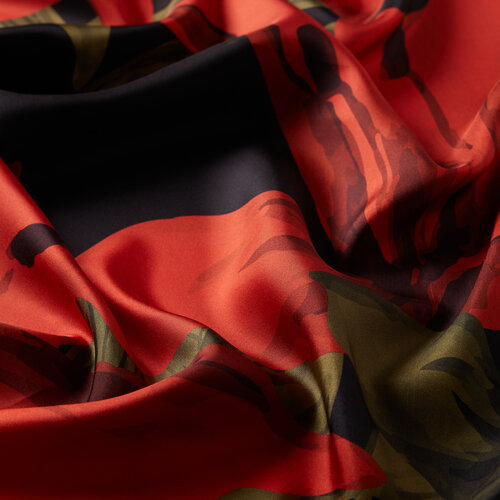 Black Red Lillium Patterned Twill Silk Scarf