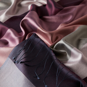 شال حرير مخطط بلوك موديل 09 - Thumbnail