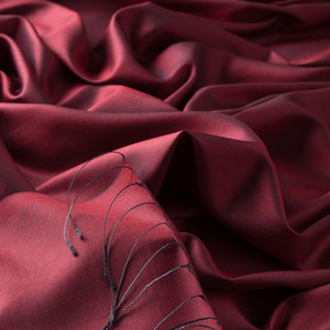 ipekevi - Burgundy Plain Silk Scarf (1)