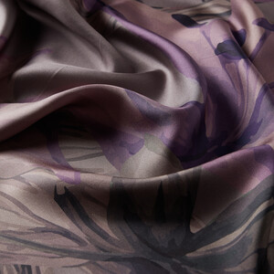 ipekevi - Charcoal Lillium Patterned Twill Silk Scarf (1)