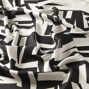 ipekevi - Cream Black Chicago Twill Silk Scarf (1)