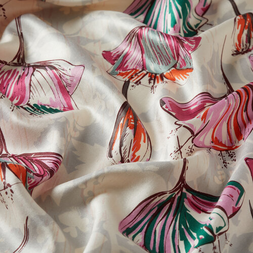  Cream Fuchsia Gardenia Patterned Silk Scarf