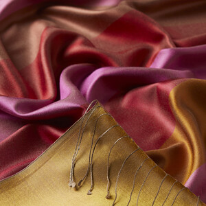 شال حرير فاخر ذو وجهين مخطط لون أصفر وفوشي - Thumbnail