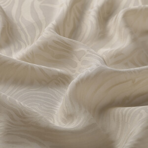 Dört Mevsim Krem Zebra Desenli Monogram Şal - Thumbnail