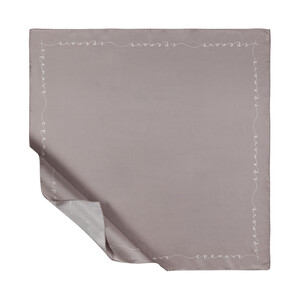 ipekevi - ايشارب حرير تويل لون دخاني مزيّن بتوقيع الماركة