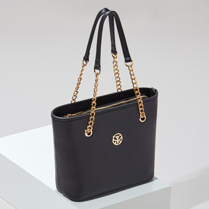 Düz Siyah Monogram Zincir Detaylı Tote Çanta - Thumbnail