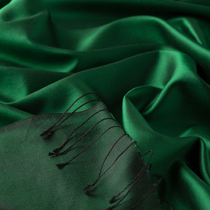 ipekevi - Emerald Green Reversible Silk Scarf (1)