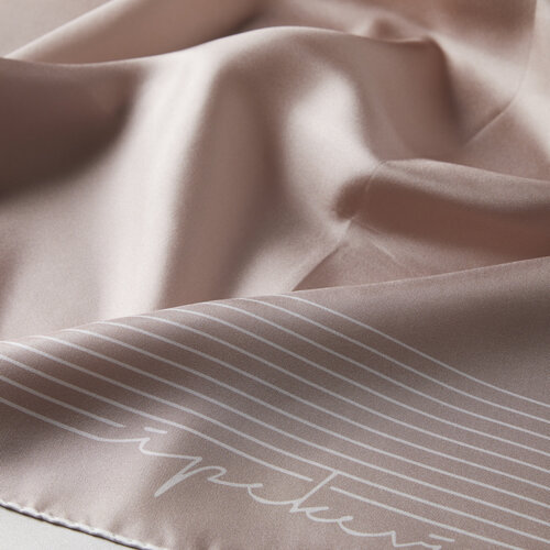 Foundation Prive Twill Scarf 