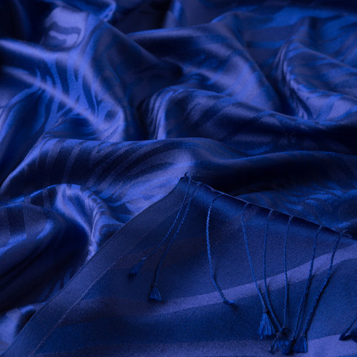 Gece Mavisi Zebra Jakar Desenli İpek Şal