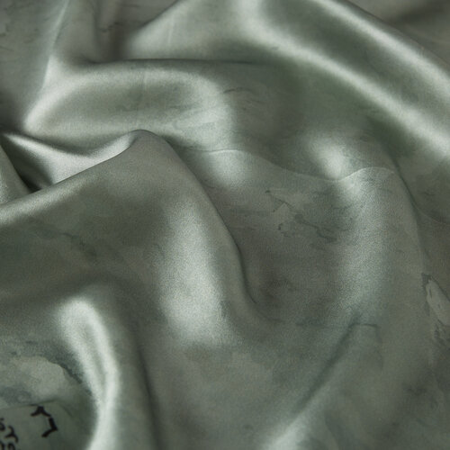 Goat Horn Silk Twill Scarf Model 06