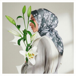 Gray Vintage Silhouette Print Silk Twill Scarf - Thumbnail