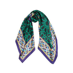 ipekevi - Green Tomb Twill Silk Scarf Model 05 (1)