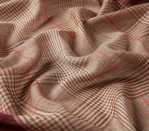 وشاح صوف كاروهات لون بني