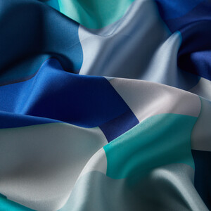 ipekevi - ايشارب حرير تويل تصميم هندسي لون أزرق (1)