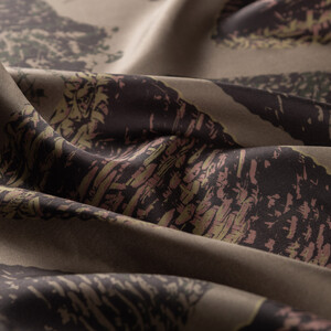 ipekevi - Koyu Yeşil Tikina Tivil İpek Eşarp (1)