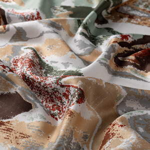 شال حرير بتصميم فني لون كريمي وأخضر - Thumbnail