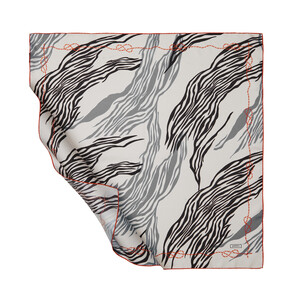 ipekevi - ايشارب حرير تويل تصميم هندسي لون كريمي ipekevi - ايشارب حرير تويل تصميم هندسي لون كريمي