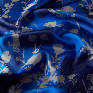 Midnight Blue Vintage Silhouette Print Silk Twill Scarf - Thumbnail