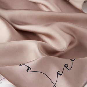 ipekevi - Misty Lilac Signature Silk Twill Scarf (1)