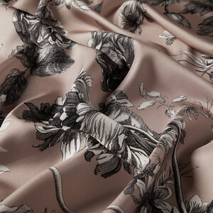 ipekevi - Misty Pink Vintage Garden Print Silk Twill Scarf (1)