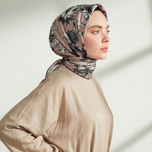 Misty Pink Vintage Garden Print Silk Twill Scarf - Thumbnail