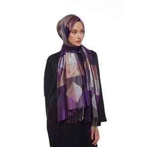 Parcel Print Silk Scarf Model 11 - Thumbnail