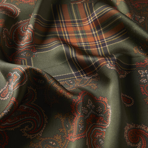 منديل حرير تصميم رقع موديل 07