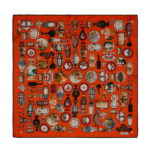 ipekevi - منديل حرير ساتان تصميم بورسلان سلطان لون برتقالي موديل 1