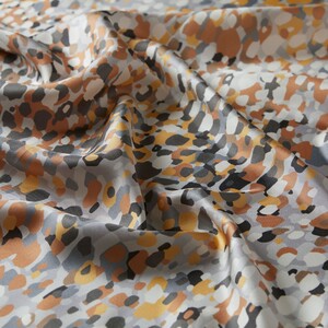 ipekevi - Silver Illusion Twill Silk Scarf (1)