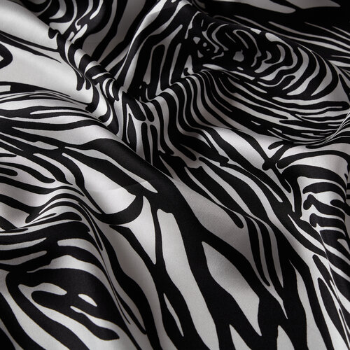 Siyah Beyaz Zebra Desenli Tivil İpek Eşarp