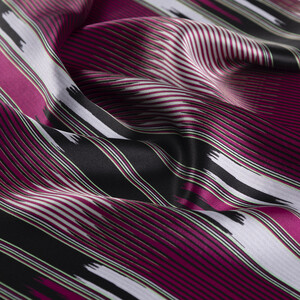 Siyah Erguvan Karadeniz Keşanı Saten İpek Mendil - Thumbnail