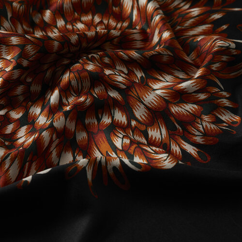 Siyah Yıldız Çiçeği Desenli İpek Şal