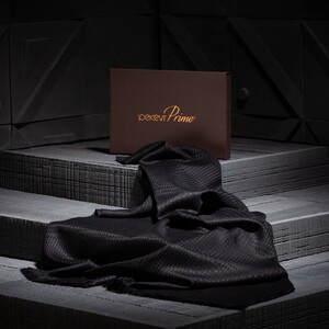 ipekevi - شال صوف وحرير فاخر لون أسود