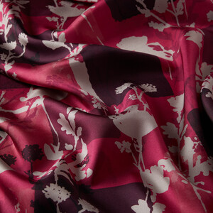 Sour Cherry Vintage Silhouette Print Silk Twill Scarf - Thumbnail