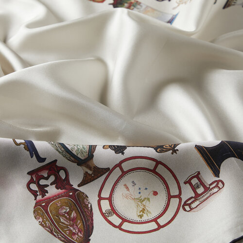 Sultan’s Porcelain Cream Twill Silk Scarf Model 2