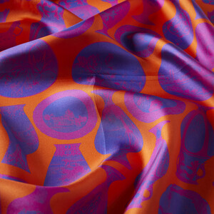 Sultan’s Porcelain Orange Twill Silk Scarf Model 1 - Thumbnail