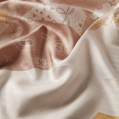 ايشارب حرير تويل تصميم رقع لون بيج