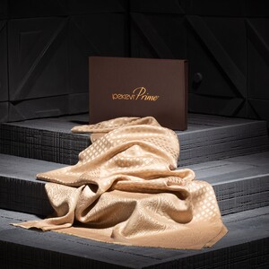 ipekevi - شال صوف وحرير فاخر لون بيج غامق